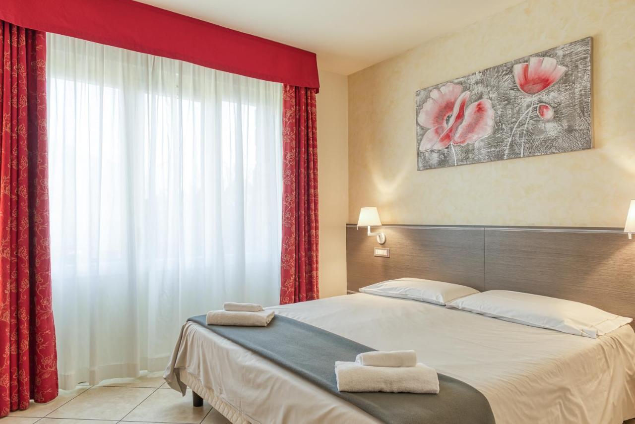 Hotel Lumin Cremia Exteriör bild