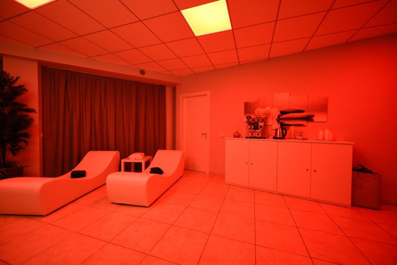 Hotel Lumin Cremia Exteriör bild